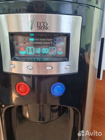 Кулер для воды напольный