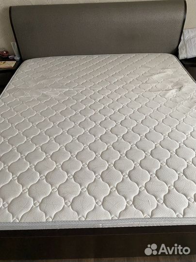 Матрас 180х200 бу