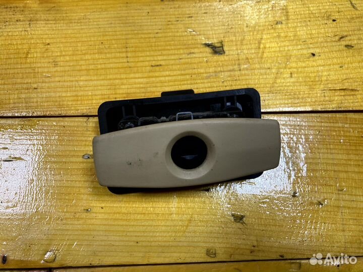 Ручка замок бардачка bmw е60