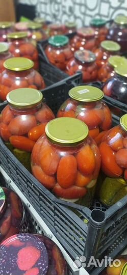 Капуста,компот, соленья,арбуз