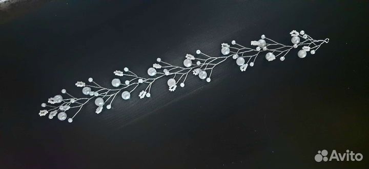 Веточка в прическу