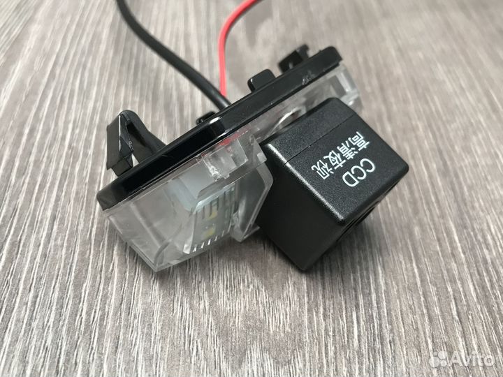 Камера заднего вида для Honda CR-V 2006-2018