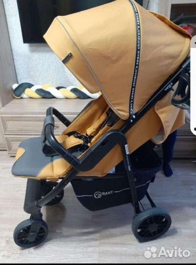 Прогулочная коляска