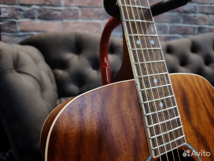 Акустическая Гитара 4/4 + Чехол (махагони)