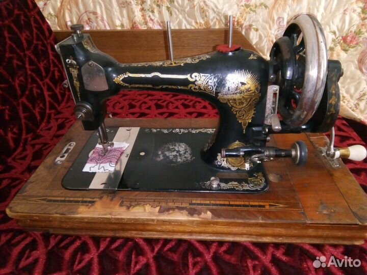 Швейная машина Velocitas