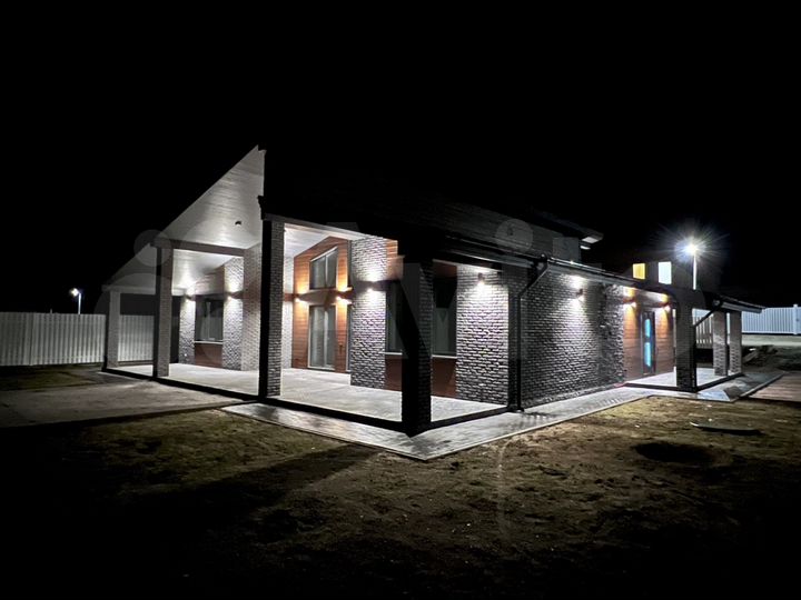 Коттедж 249,4 м² на участке 16 сот.