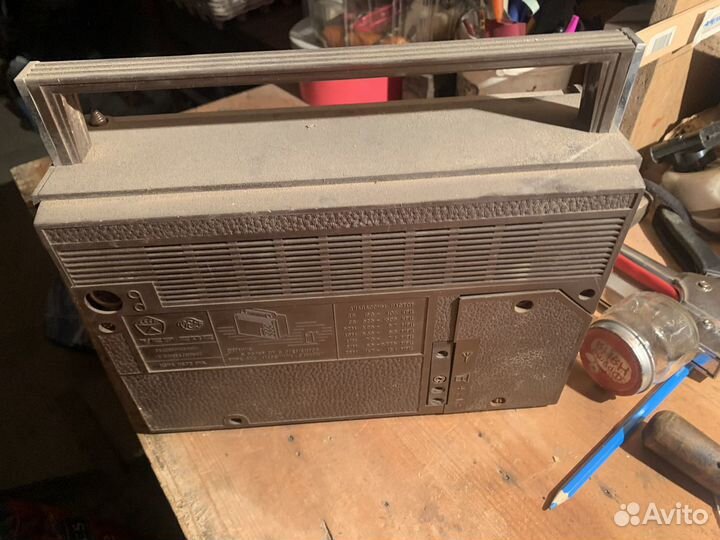 Радиоприёмник транзистор