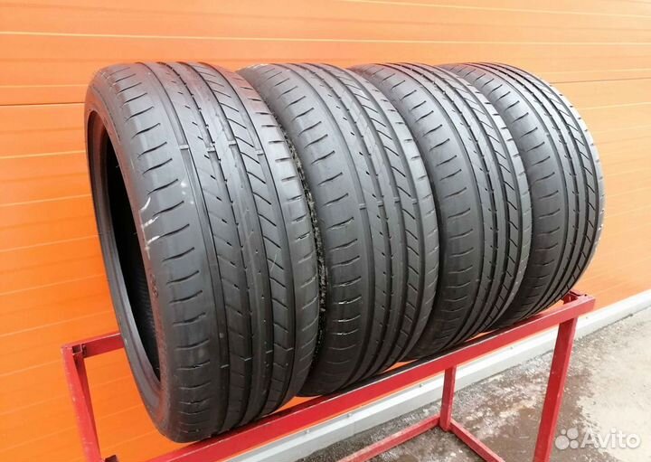 Goodyear EfficientGrip 235/45 R19 95K