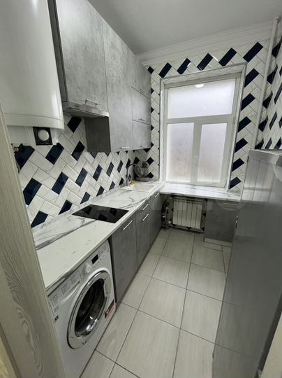 2-к. квартира, 58 м², 1/2 эт.