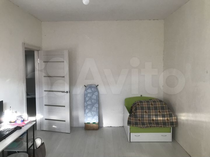 2-к. квартира, 54 м², 3/9 эт.