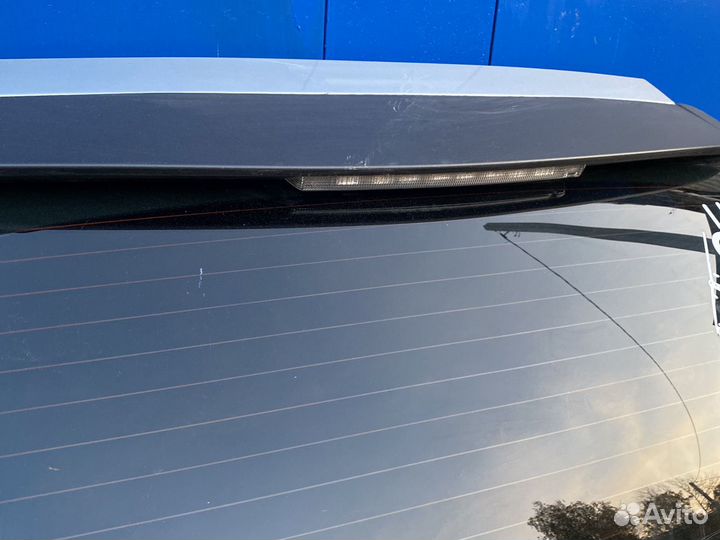 Ситроен С 4 крышка багажника серебристая