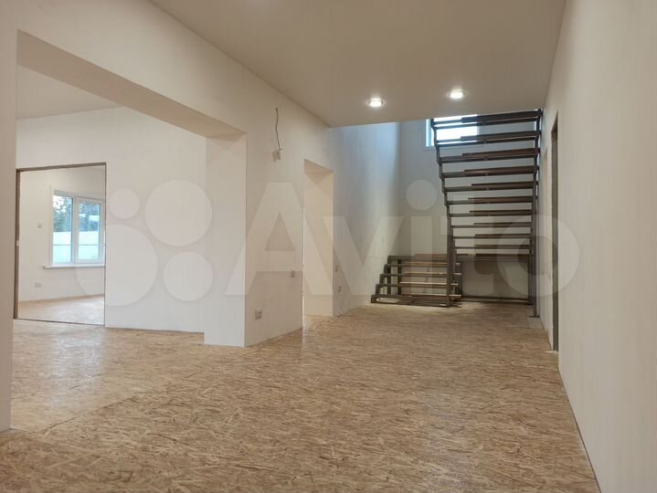 Коттедж 341,5 м² на участке 20 сот.