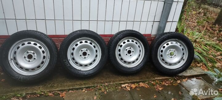Комплект зимних колес 215/55 r16