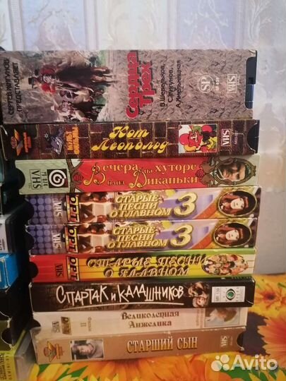 Видеокассеты