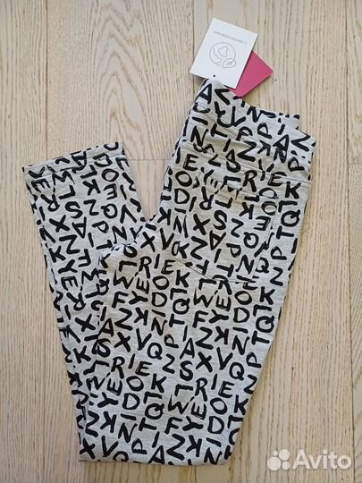 Брюки для девочки 140-146,новые