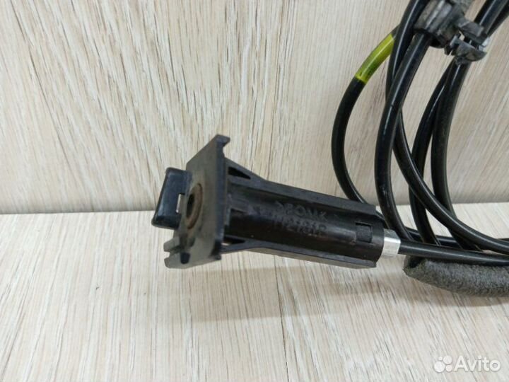 Трос лючка бензобака Hyundai Solaris 2