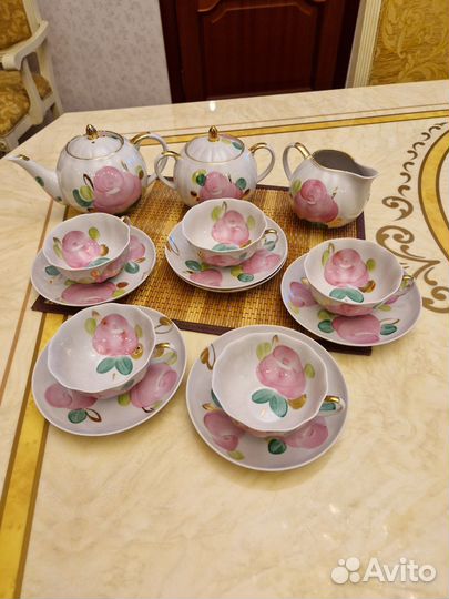 Предметы чайного сервиза Дулево