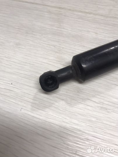 Газовые упоры багажника Honda stepwgn spada RK5