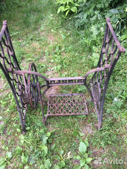 Станина от швейной машинки зингер