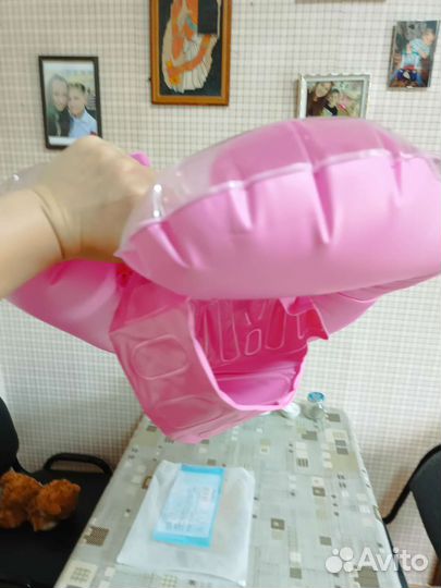 Круг для плавания, купальник и тапочки