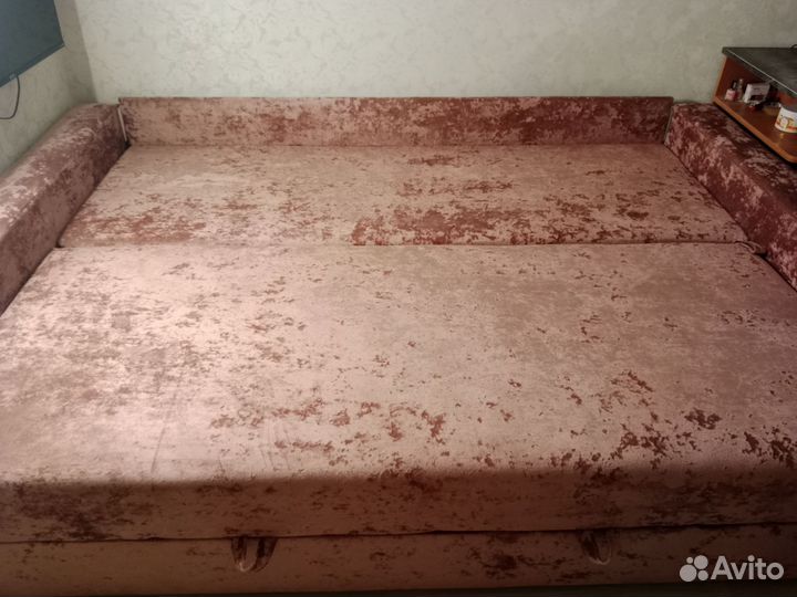 Диван новый еврокнижка