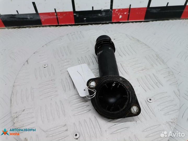 Корпус термостата Volkswagen Passat B5 2001