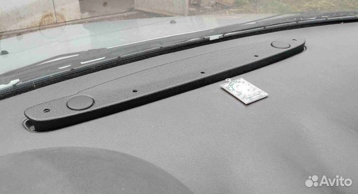 Дефлектор решетки обогрева лобового стекла Рено