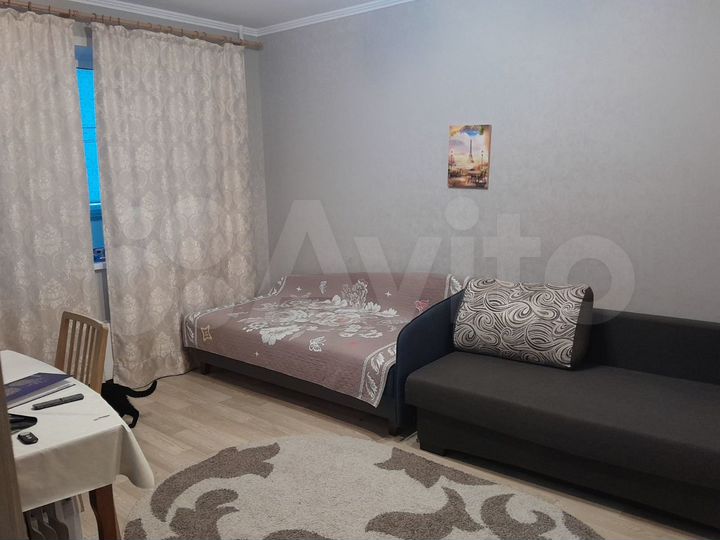 2-к. квартира, 58 м², 1/9 эт.