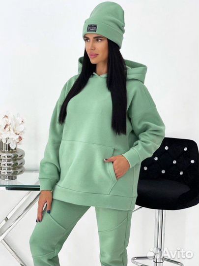 Костюм женский