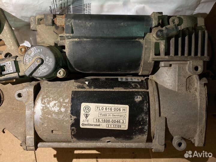 Компрессор пневмоподвески 7L0616006H