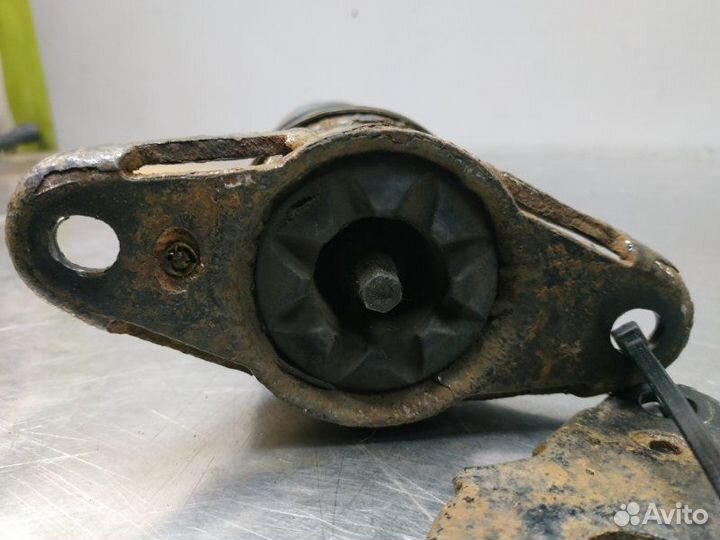 Амортизатор задний Jeep Grand Cherokee WK2