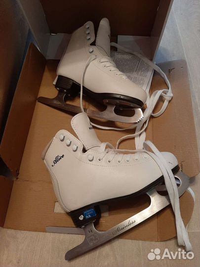 Коньки фигурные детские 33размер кож Alice Nordwey