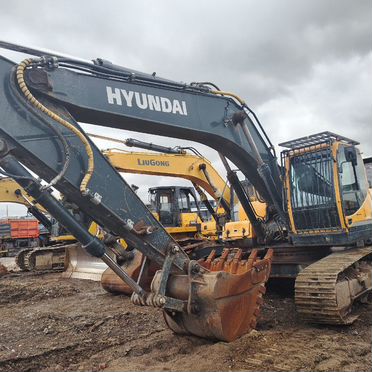 Гусеничный экскаватор Hyundai R 260LC-9S, 2022