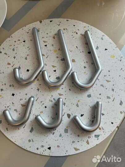 Крючки для одежды, ручки мебельные, остатки