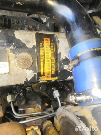 Двигатель на экскаватор погрузчик. John deere