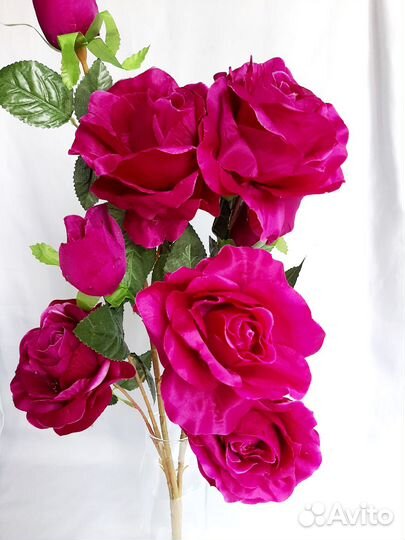 Искусственные цветы розы. 70 см. Ветка розы