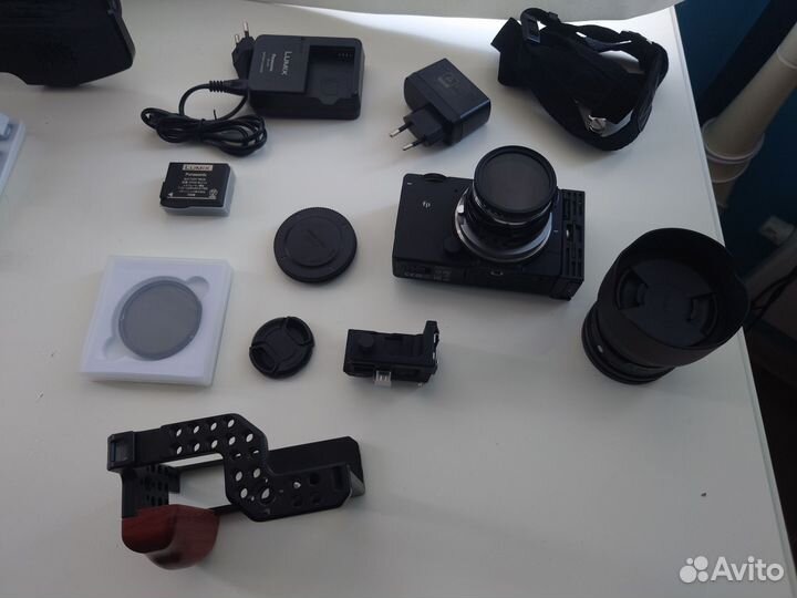 Sigma fp, sigma dg dn 24, voigtlander classic 40