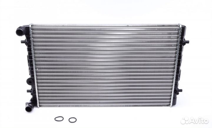 Радиатор охлаждения Volkswagen Bora 1 A4