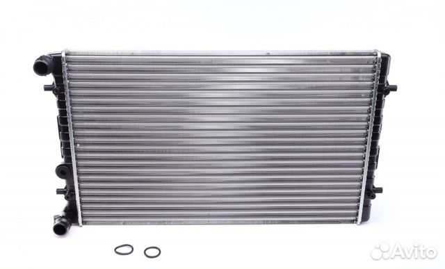 Радиатор охлаждения Volkswagen Bora 1 A4