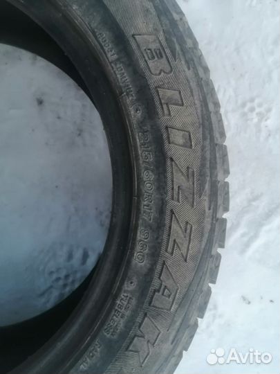 Bridgestone Blizzak DM-V1 215/60 R17 96Q