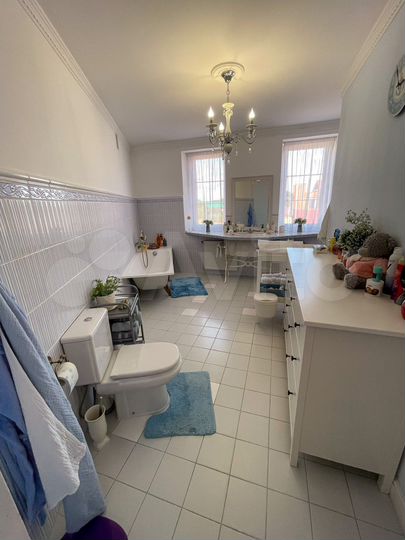 3-к. квартира, 105 м², 5/6 эт.