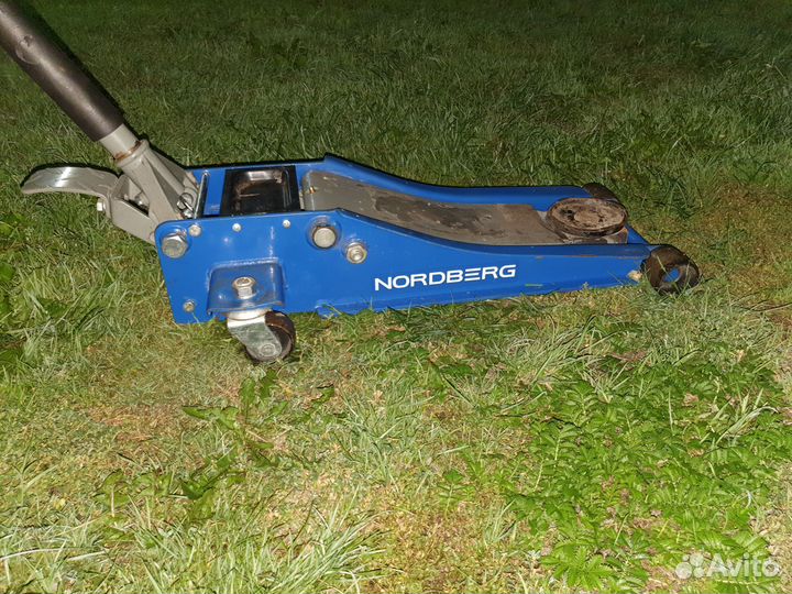 Гидравлический домкрат Nordberg N32030 3т