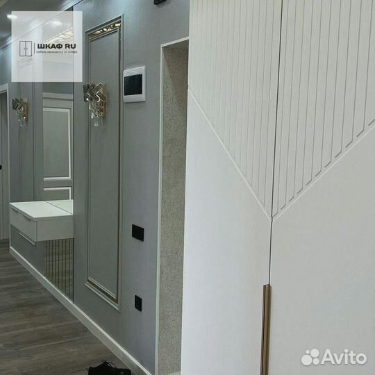 Шкаф распашной с фрезеровкой