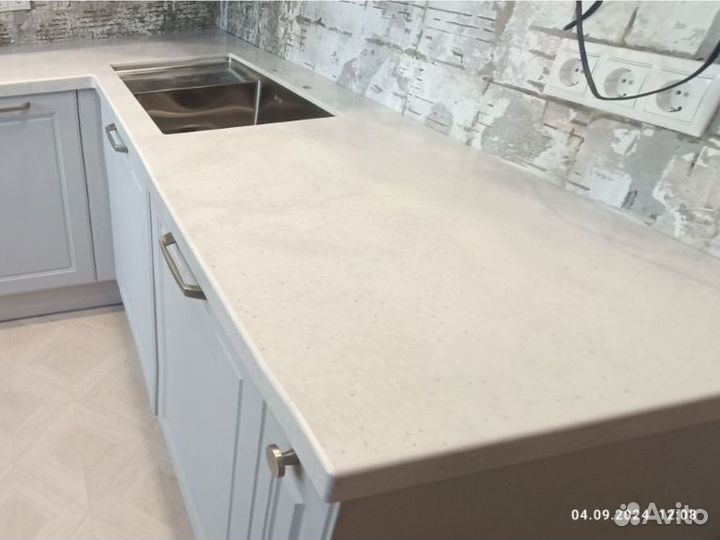 Столешница из акрилового камня Akrilika M 350х60