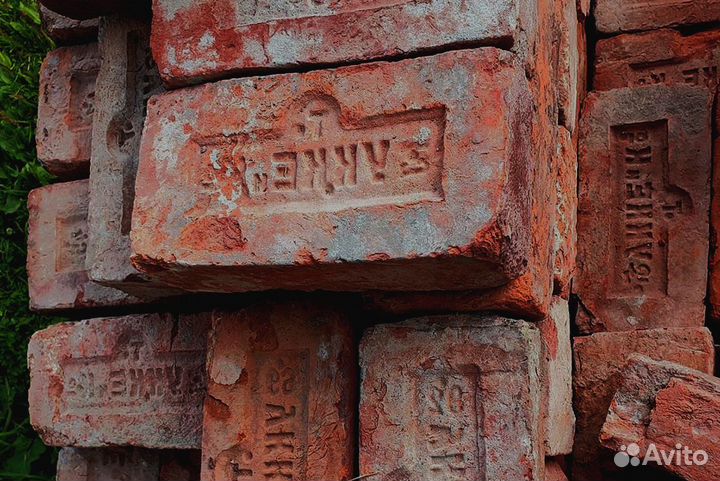 Прочный керамический кирпич