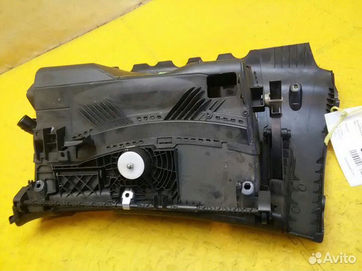 Бардачок Octavia (A5 1Z)