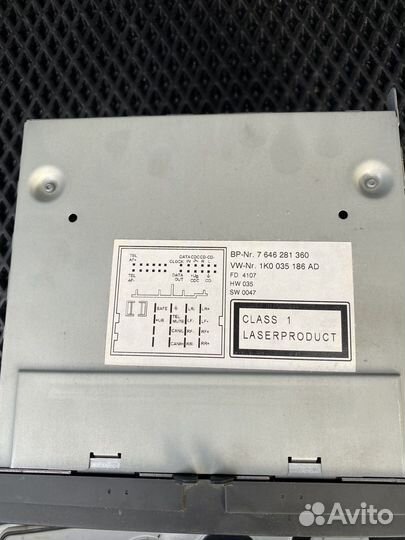 Штатная магнитола на volkswagen jetta 5