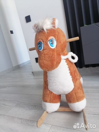 Лошадь качалка музыкальная