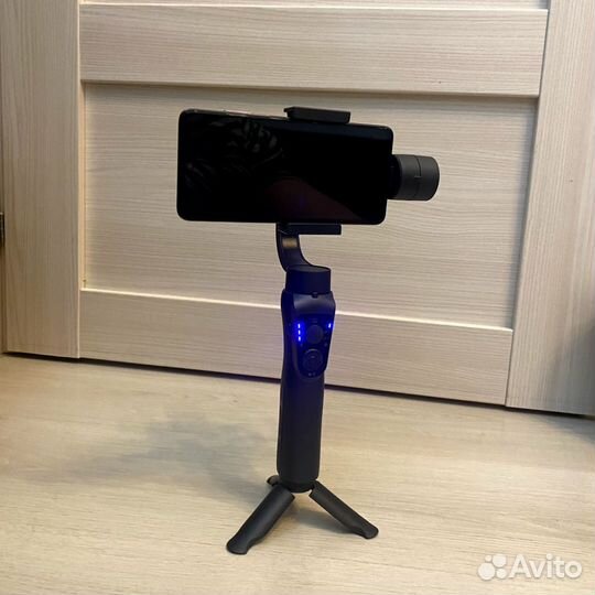 Стабилизатор Gimbal 3-axis для телефона