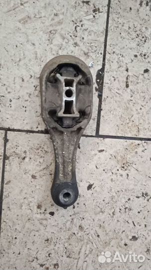 Опора подушка двигателя задняя fluence megane 3